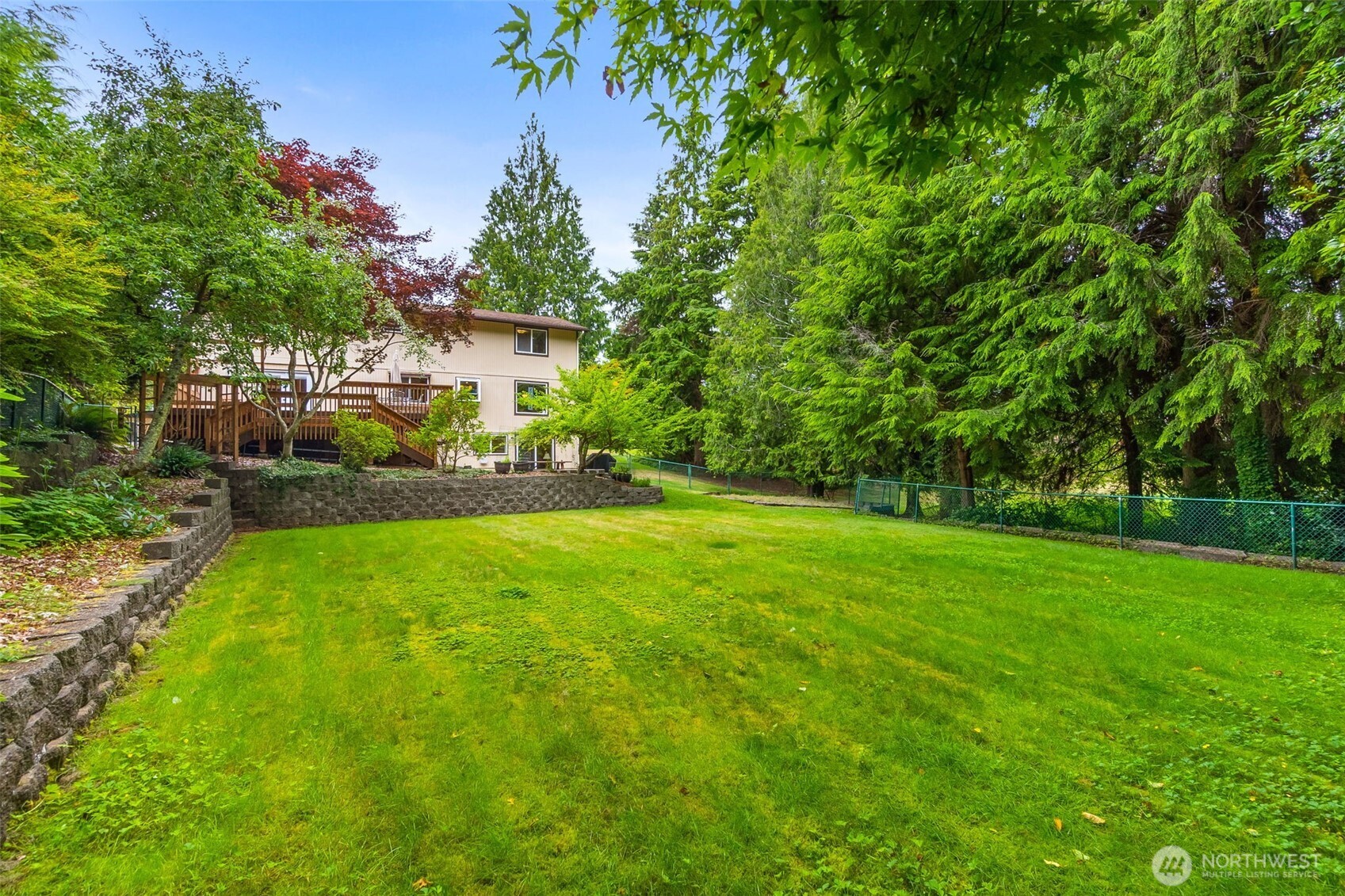 711 Purkey Avenue Property Photo 18