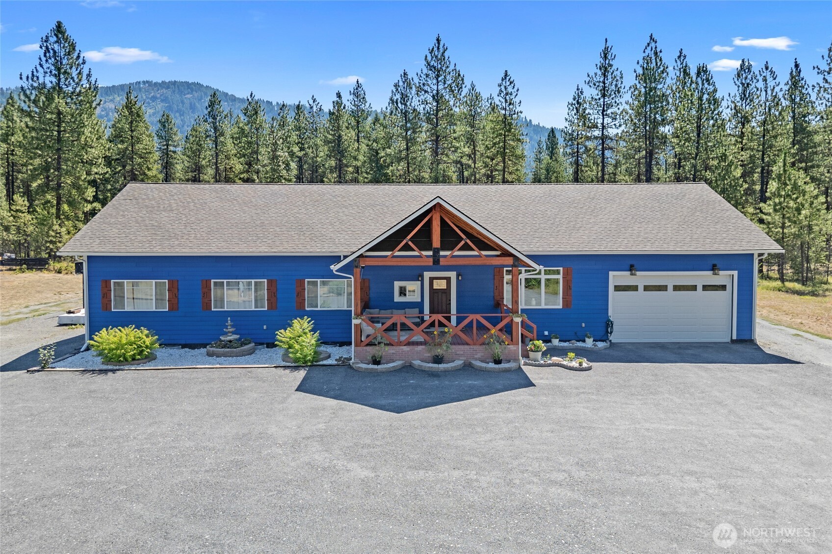 1196 Sunrise Way Property Photo 1