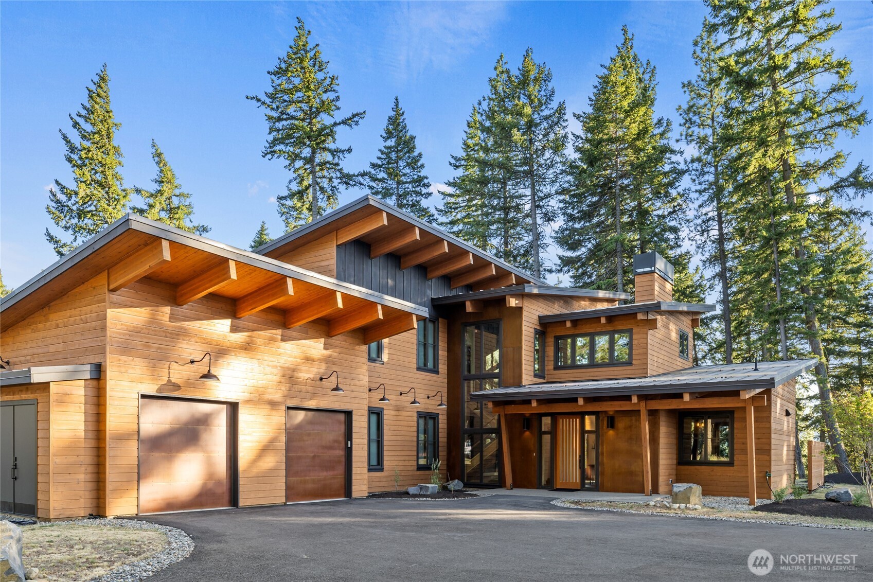 771 Kokanee Loop Property Photo 1