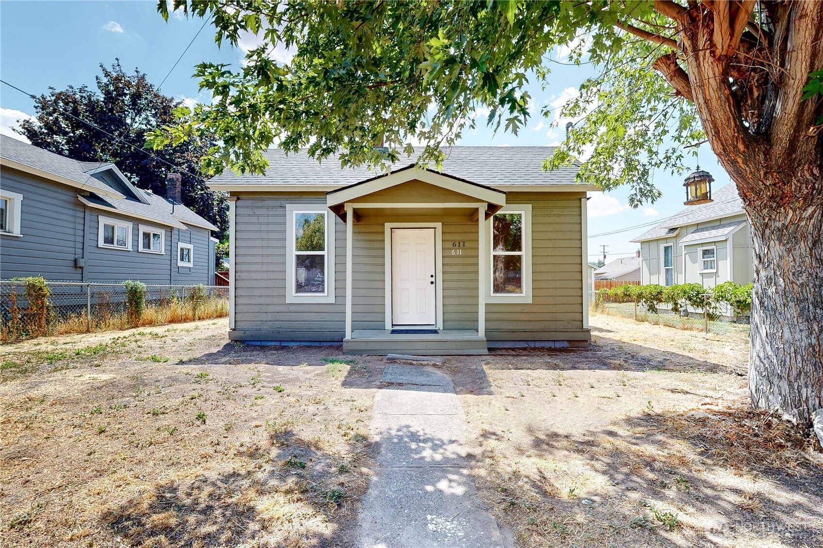 611 SW 3rd Street