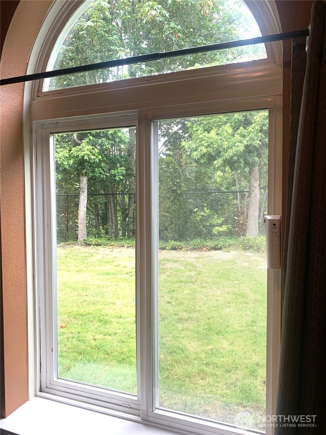 625 N Jackson Avenue C24 Property Photo 14