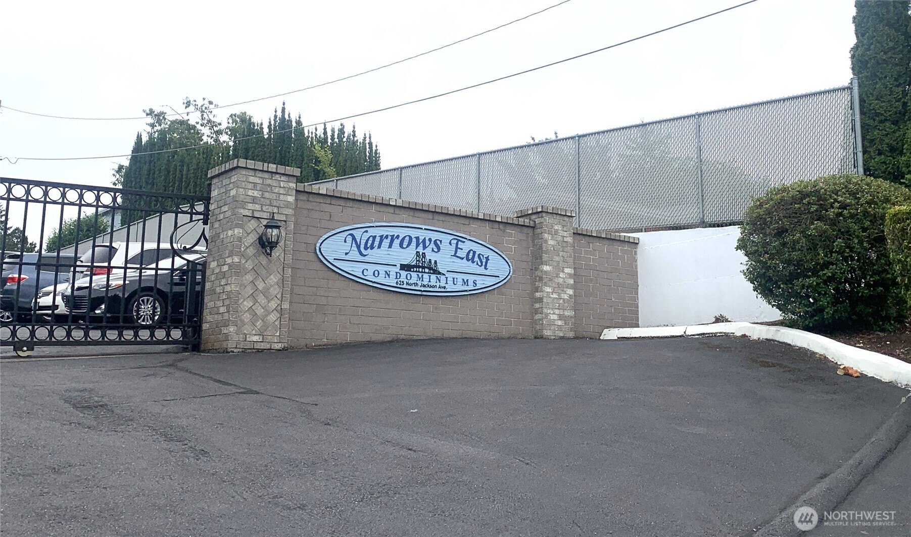 625 N Jackson Avenue C24 Property Photo 28