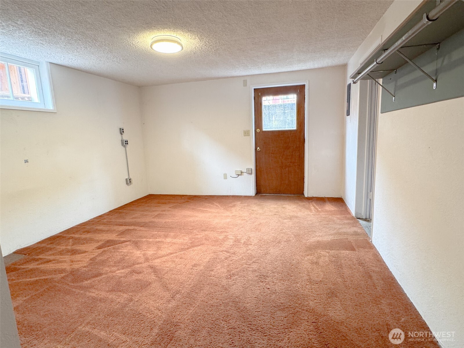 126 W 6th Street Property Photo 21