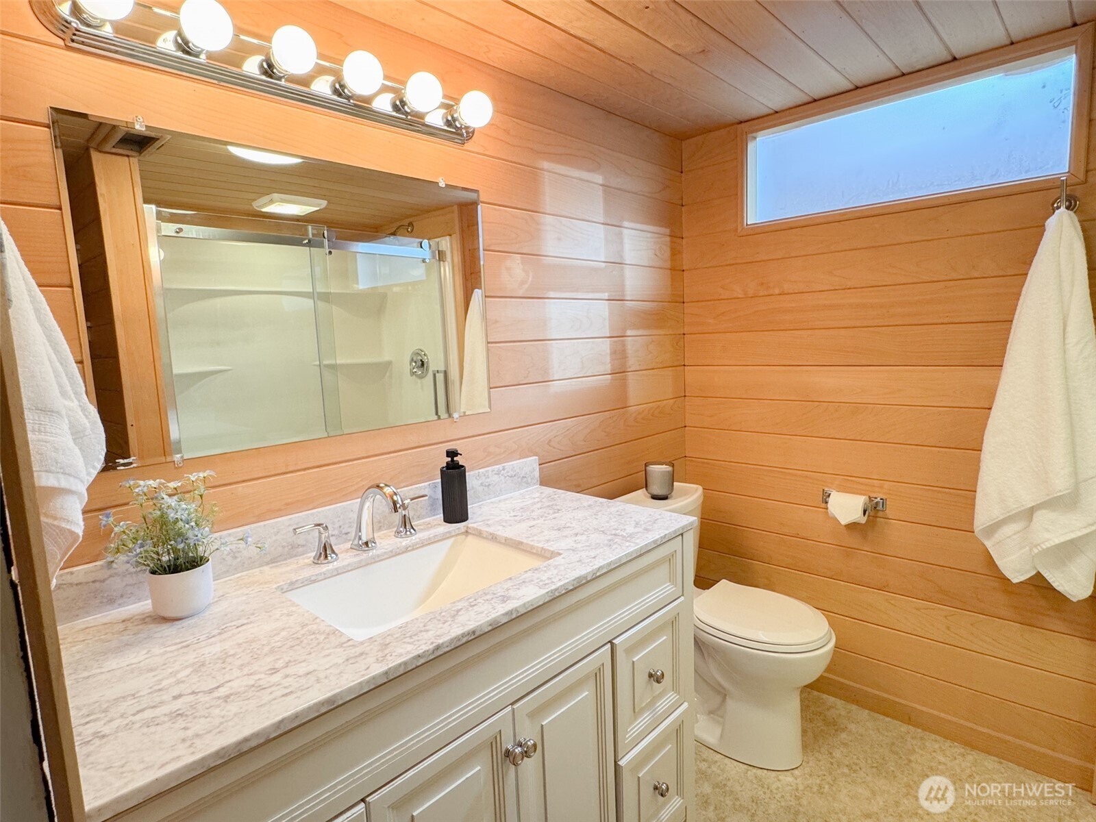 126 W 6th Street Property Photo 22