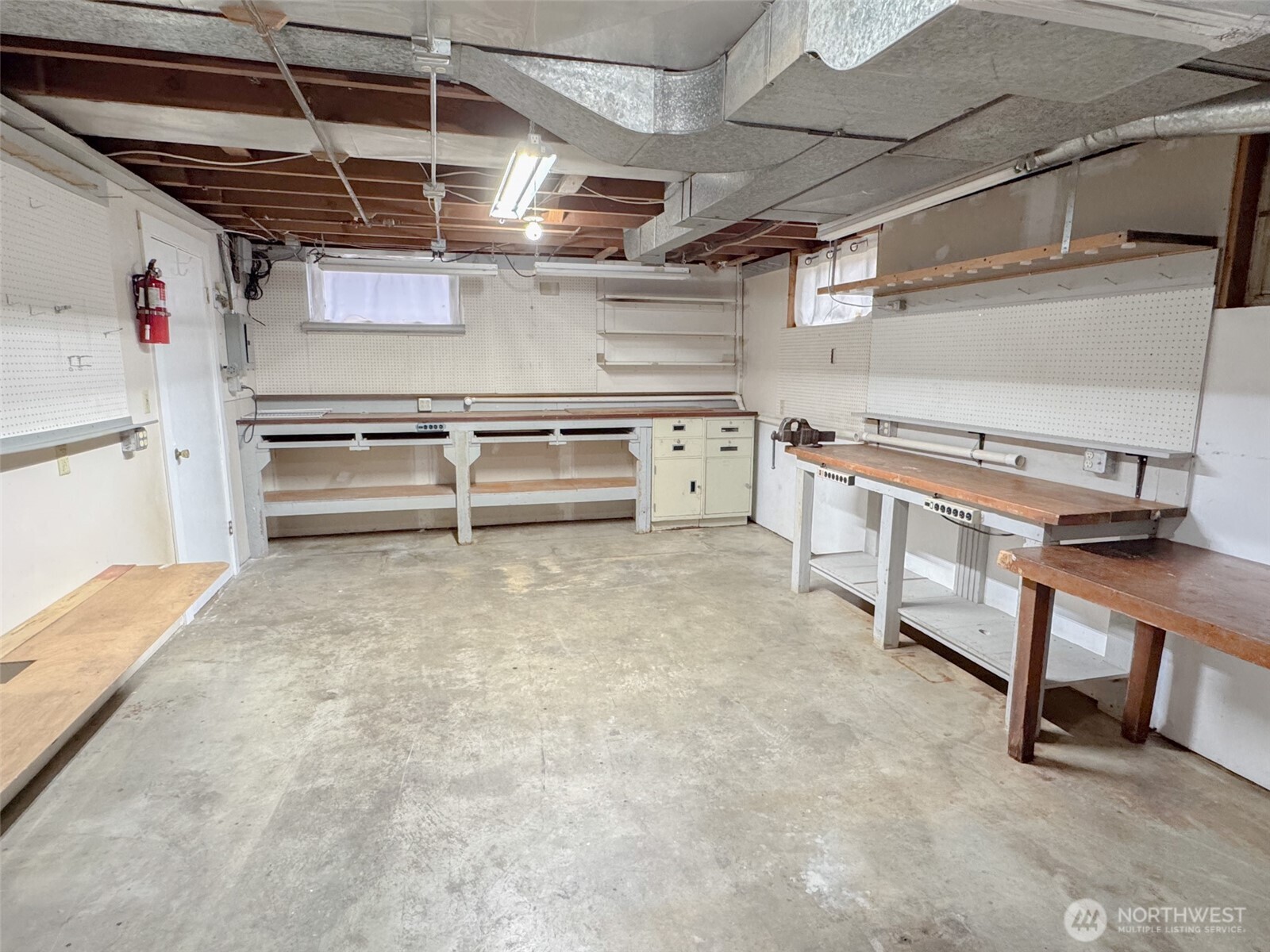 126 W 6th Street Property Photo 24