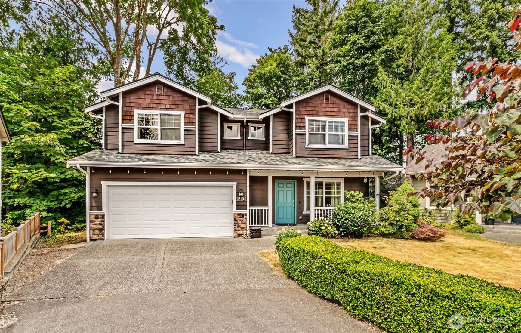 12106 NE 105th Street Property Photo 1