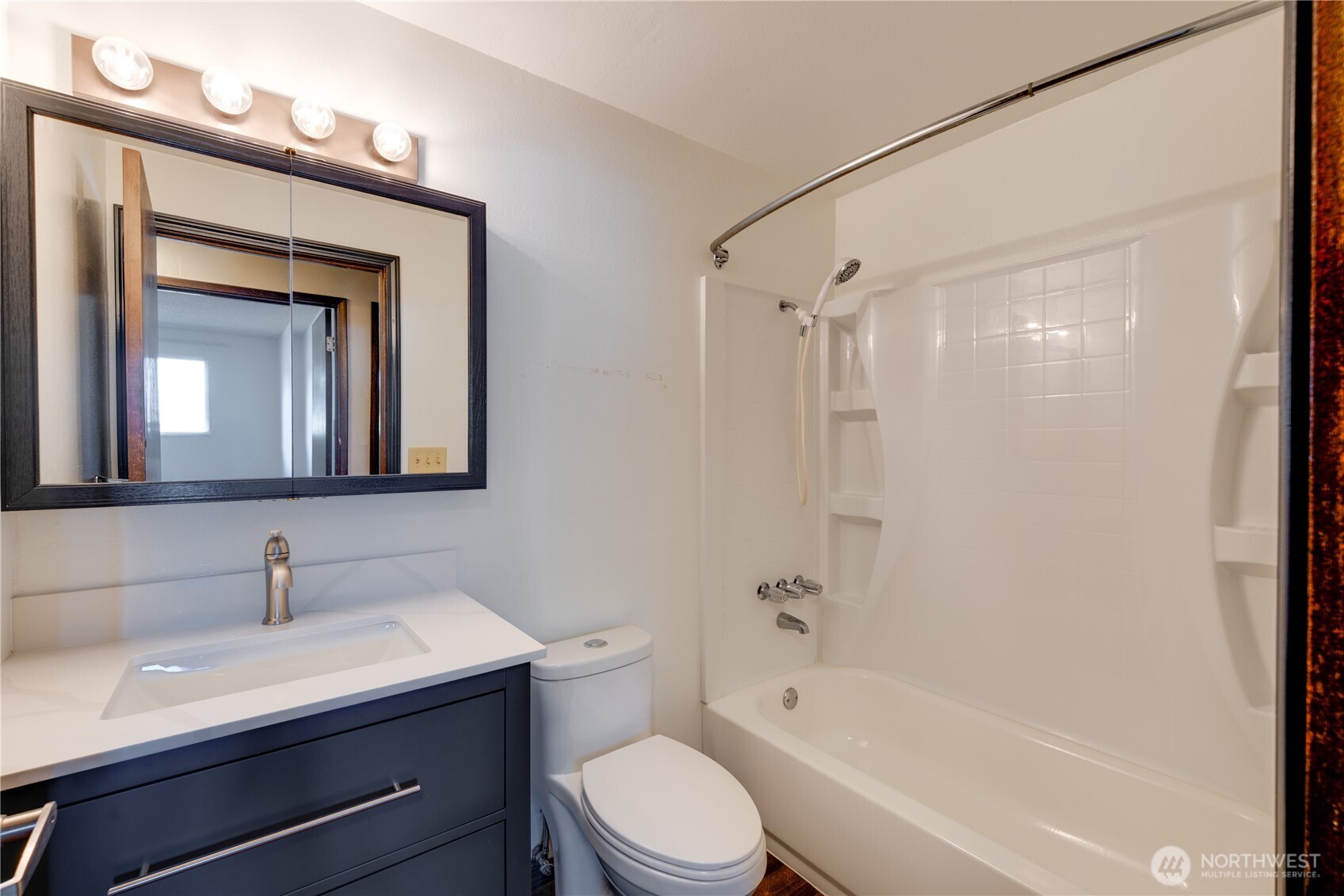 2027 E Belair Drive Property Photo 17