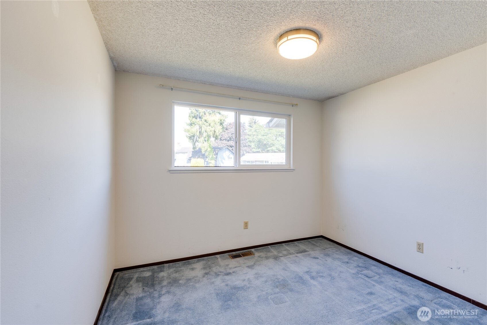 2027 E Belair Drive Property Photo 23