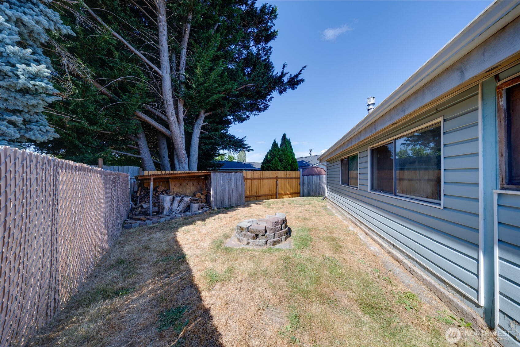 2027 E Belair Drive Property Photo 26