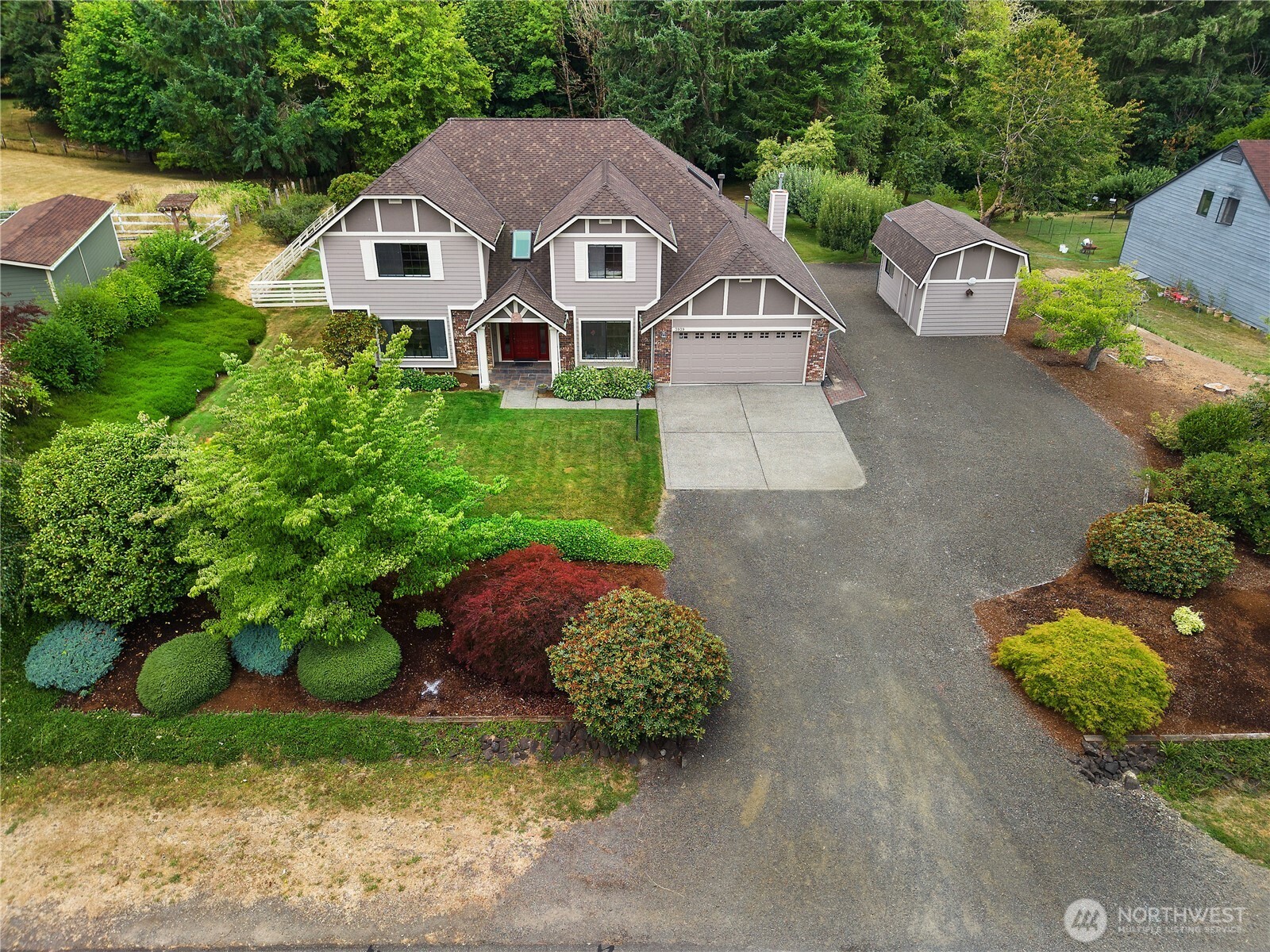 3939 Foxhall Drive Property Photo 2