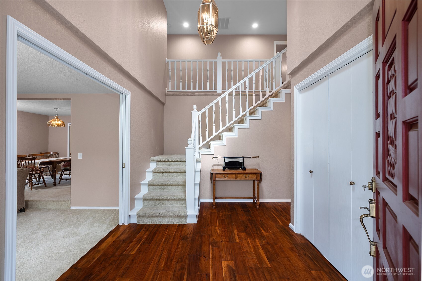 3939 Foxhall Drive Property Photo 5