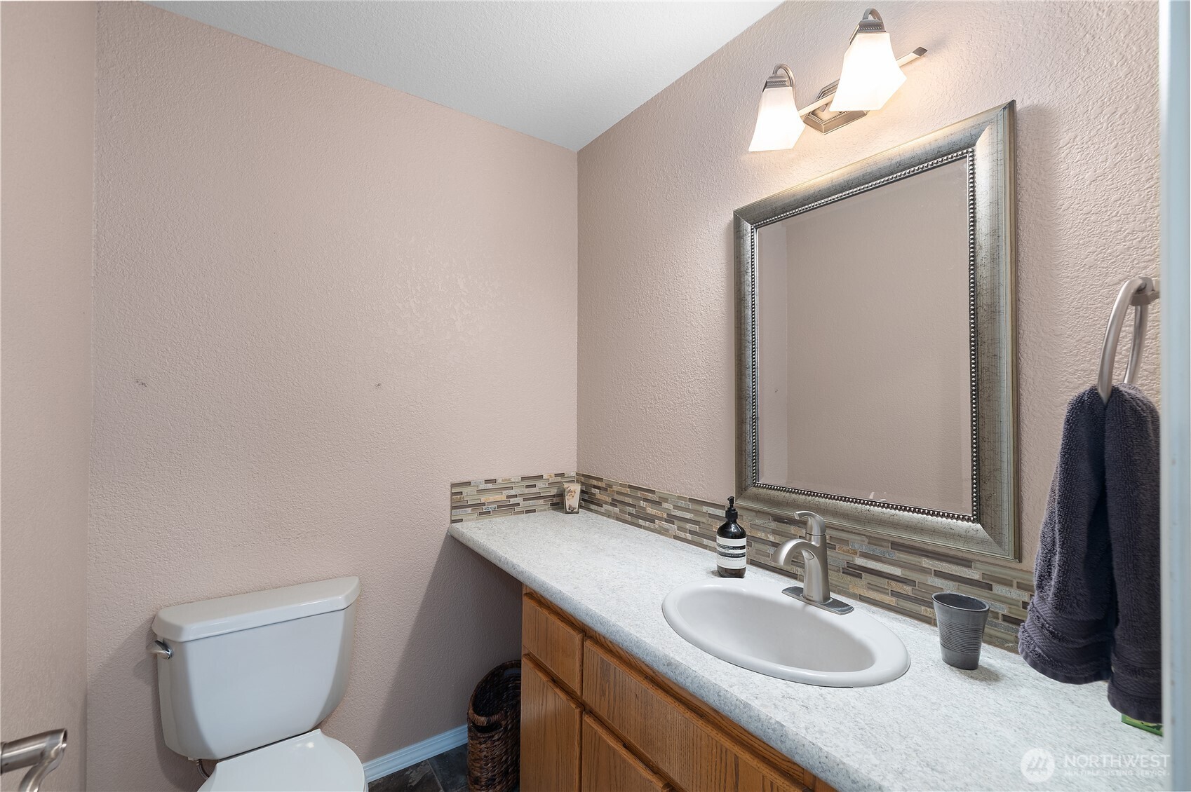 3939 Foxhall Drive Property Photo 17