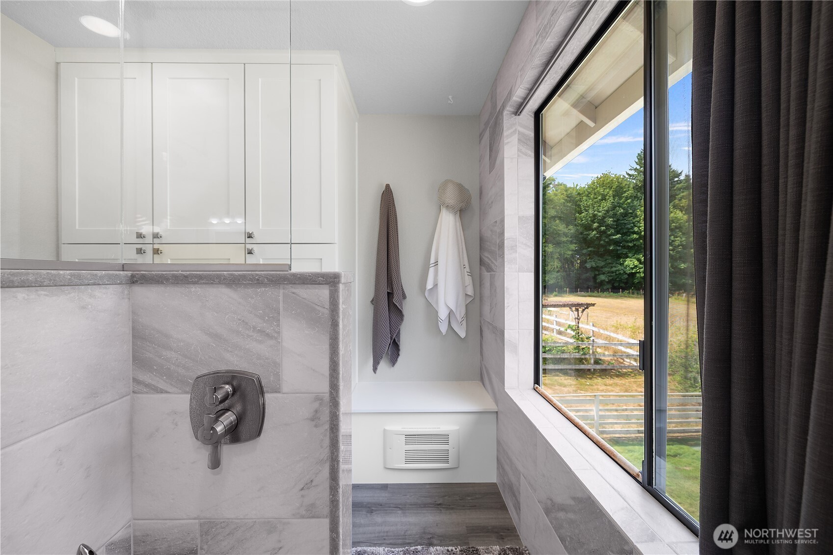 3939 Foxhall Drive Property Photo 32