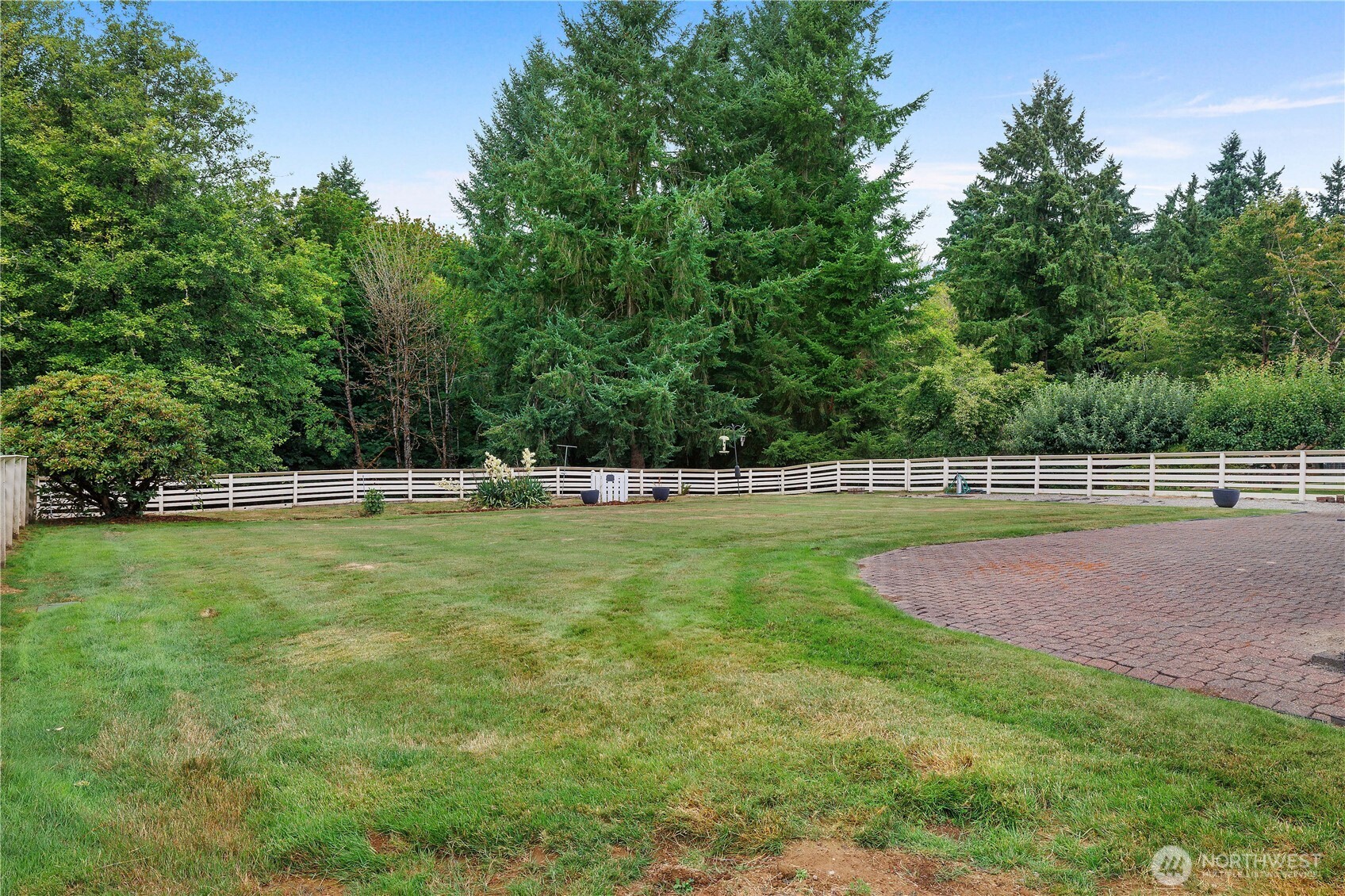 3939 Foxhall Drive Property Photo 34