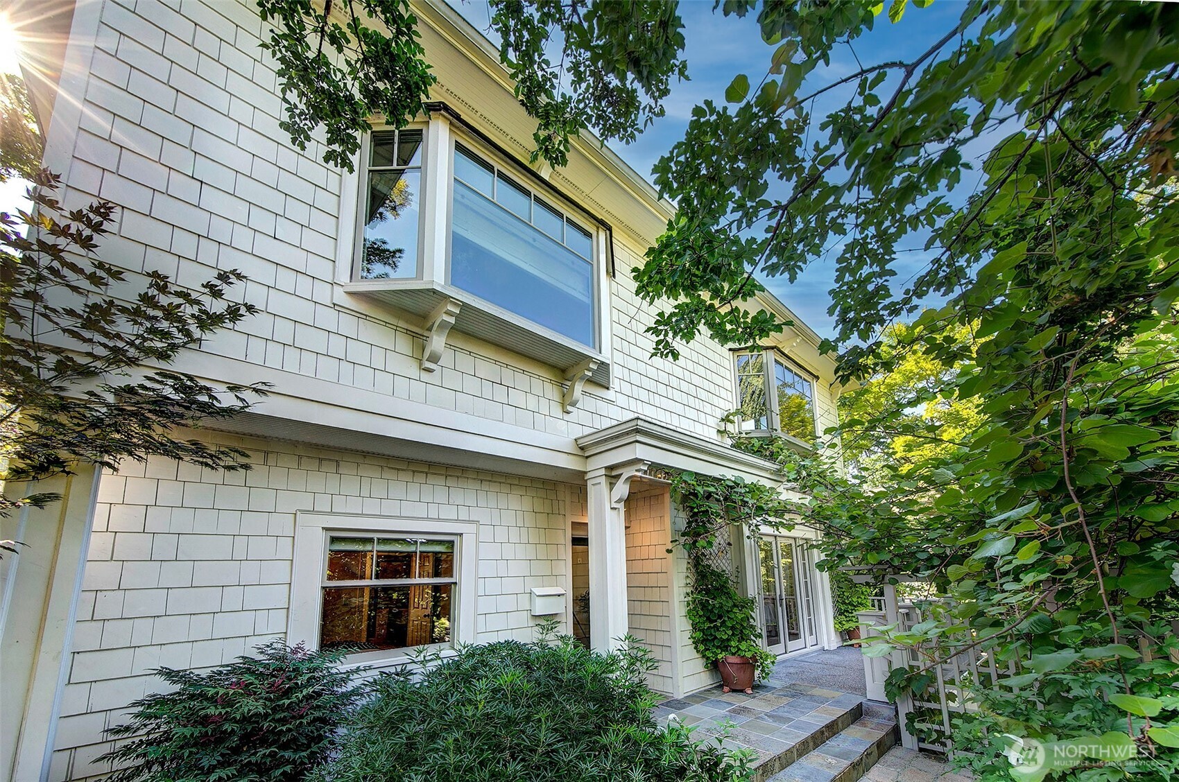 173 37th Avenue Property Photo 1