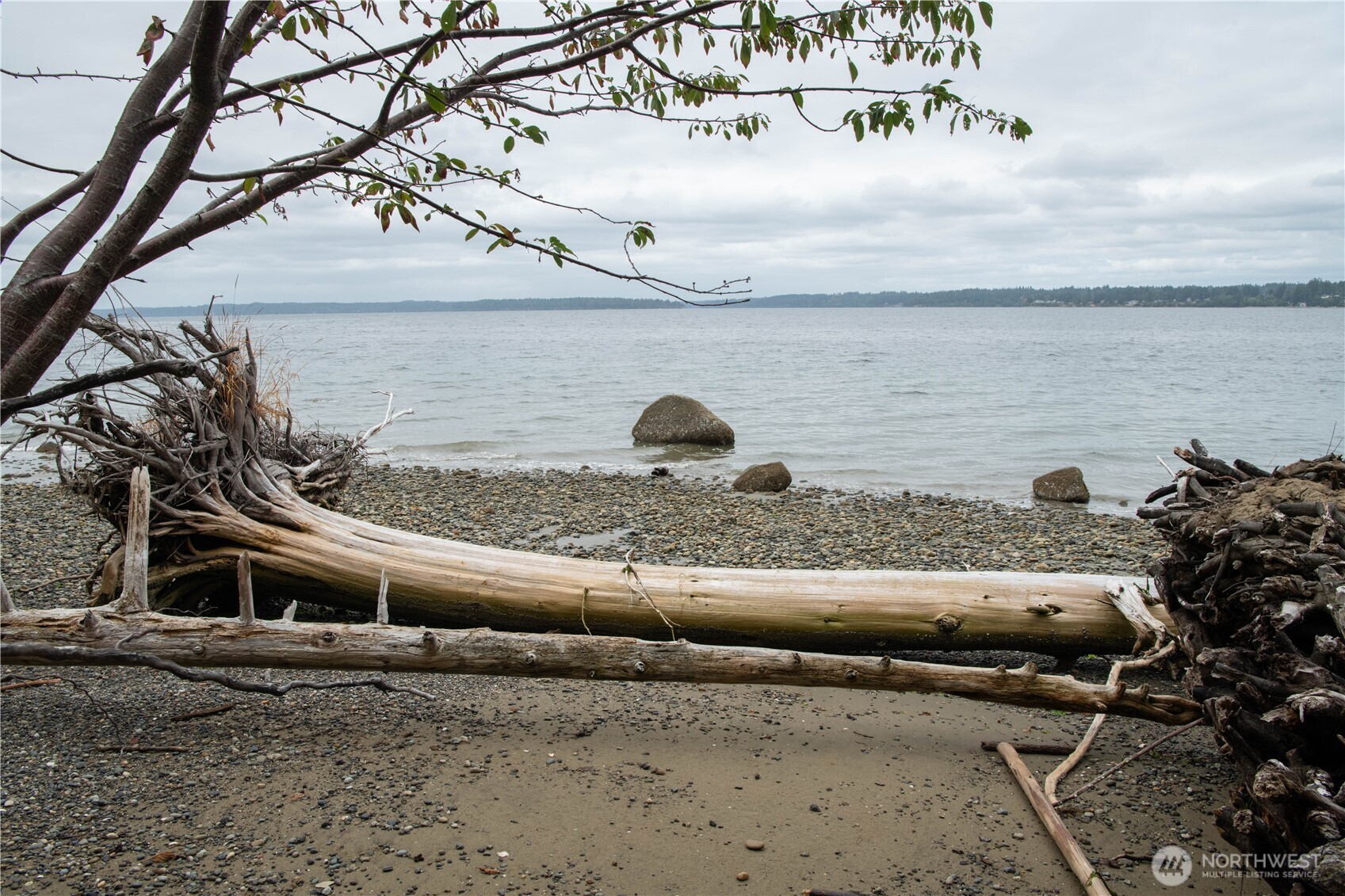 6206 Crescent Beach Road Property Photo 1