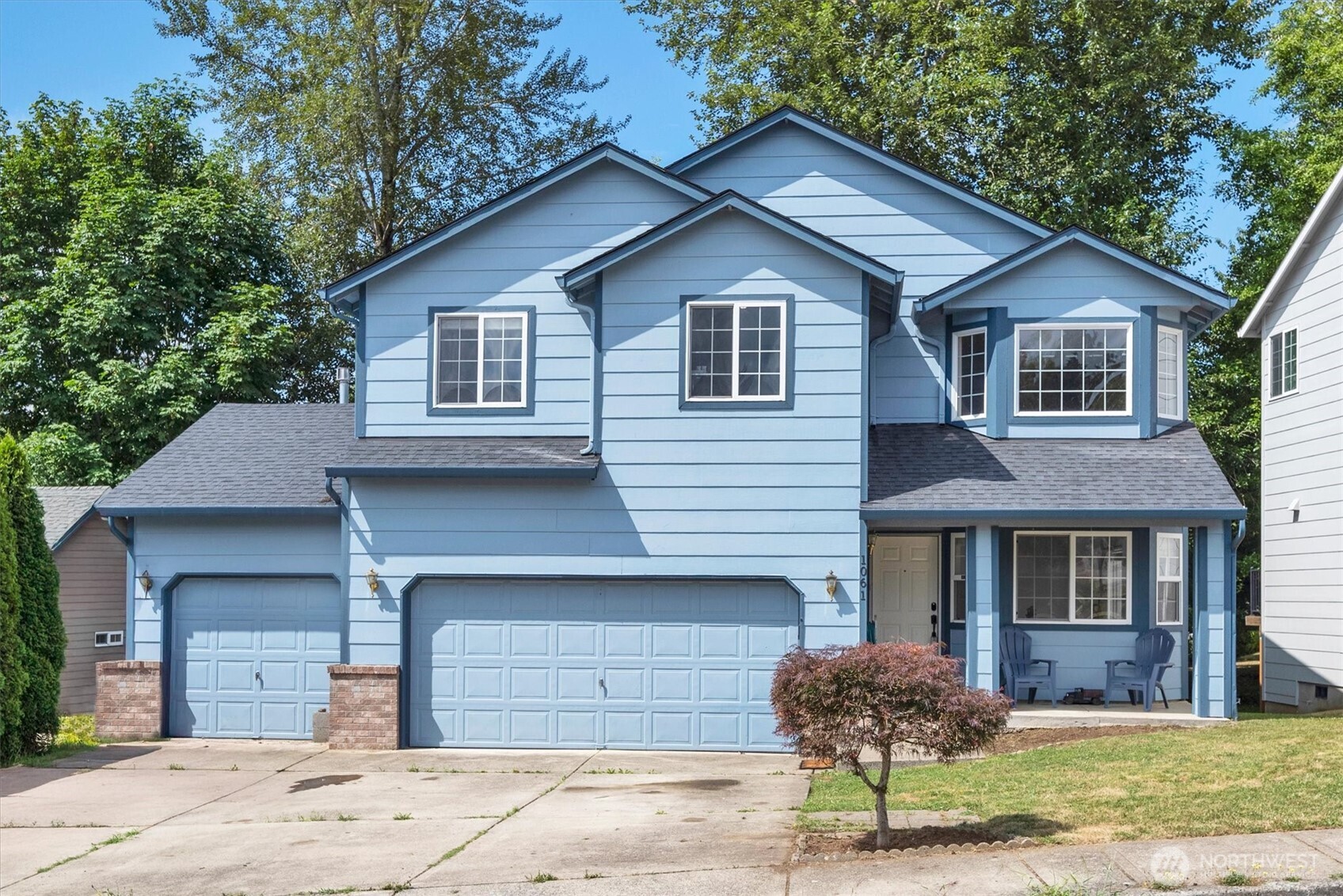 1061 40th Street Property Photo 1