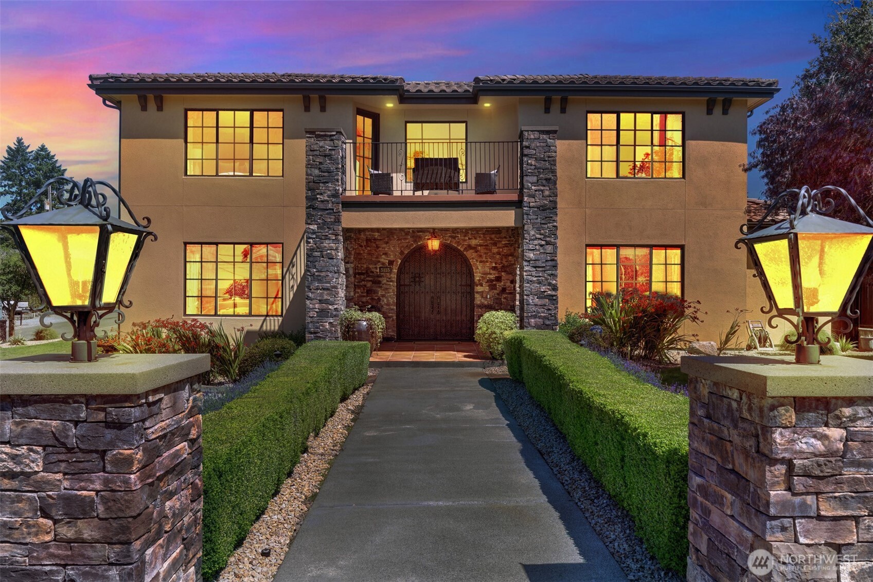 5115 Hyada Boulevard Property Photo 1
