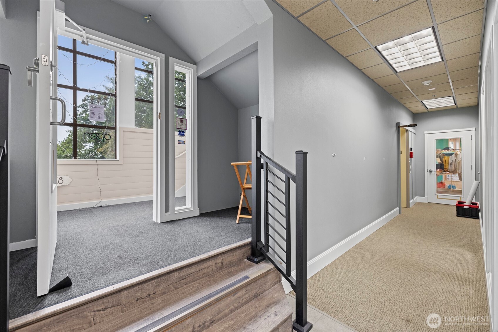 105 1st Street Property Photo 6
