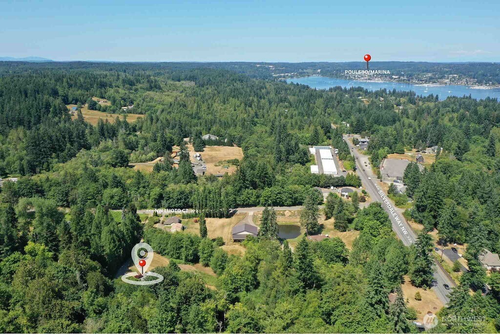 1069 Nw Luoto Court Property Photo 40