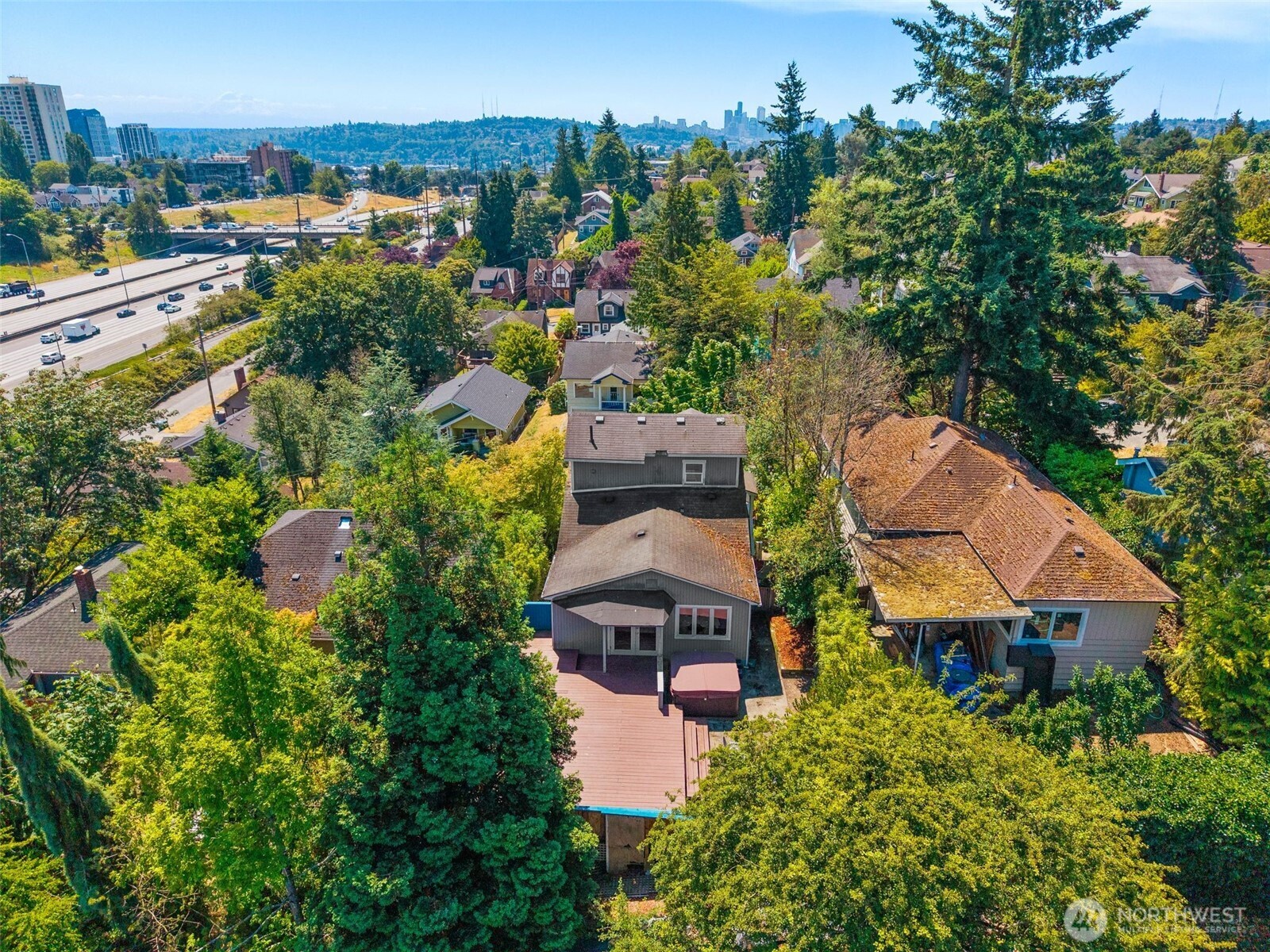 340 Ne 53rd Street Property Photo 36