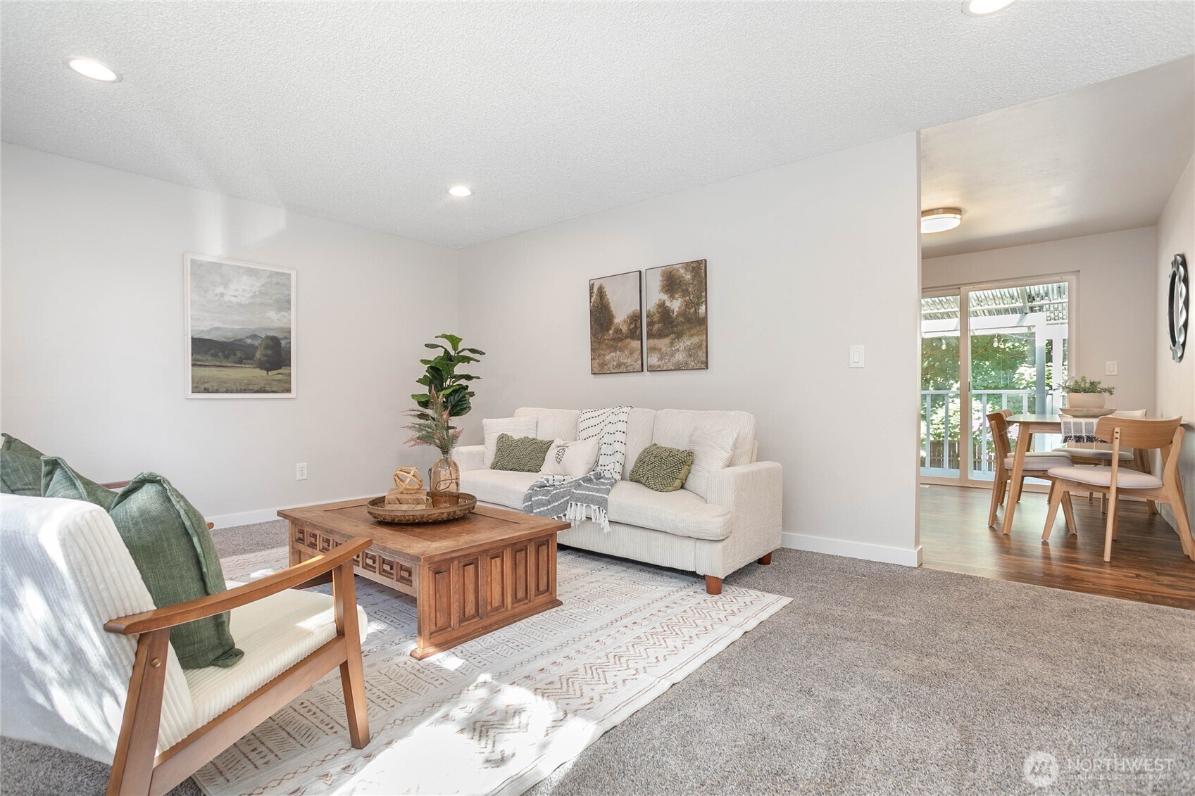 6830 Vail Drive Property Photo 8