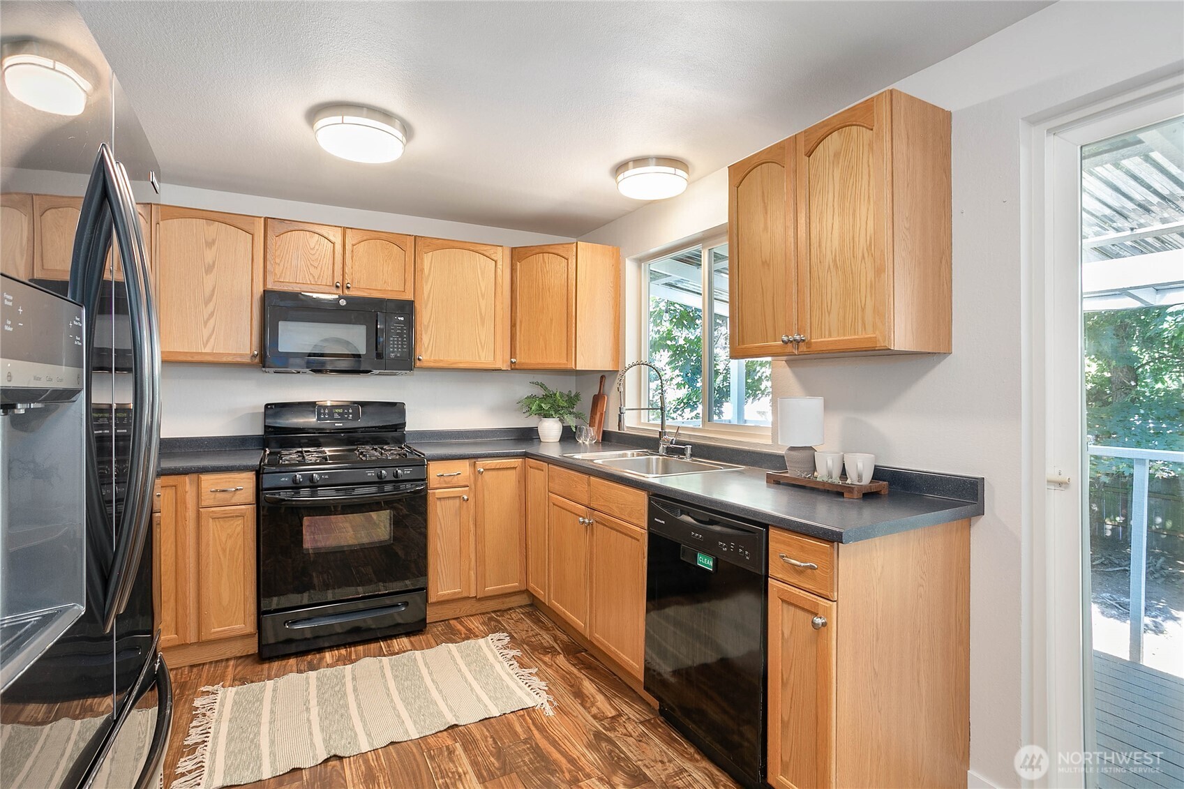 6830 Vail Drive Property Photo 11