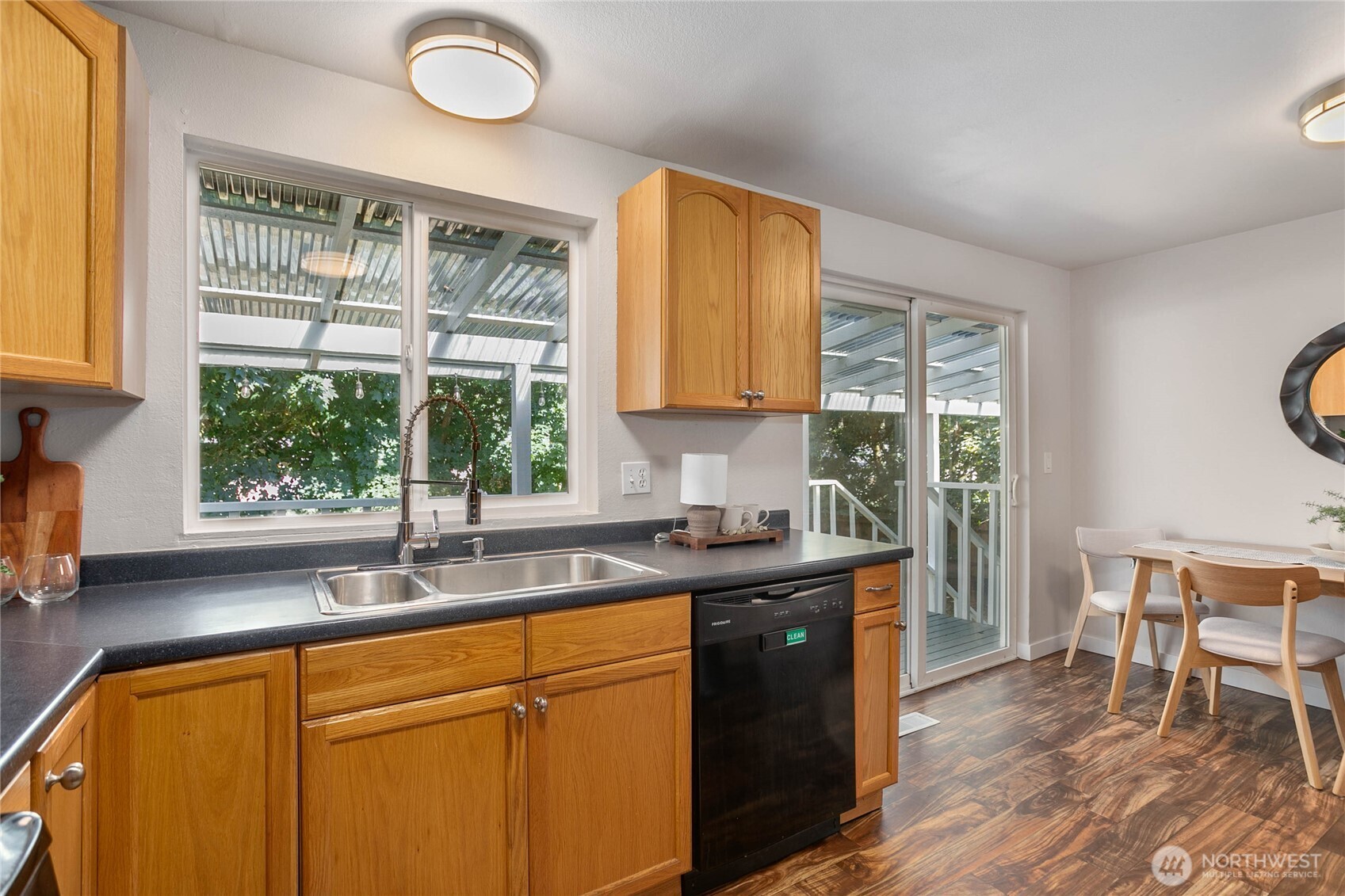 6830 Vail Drive Property Photo 13