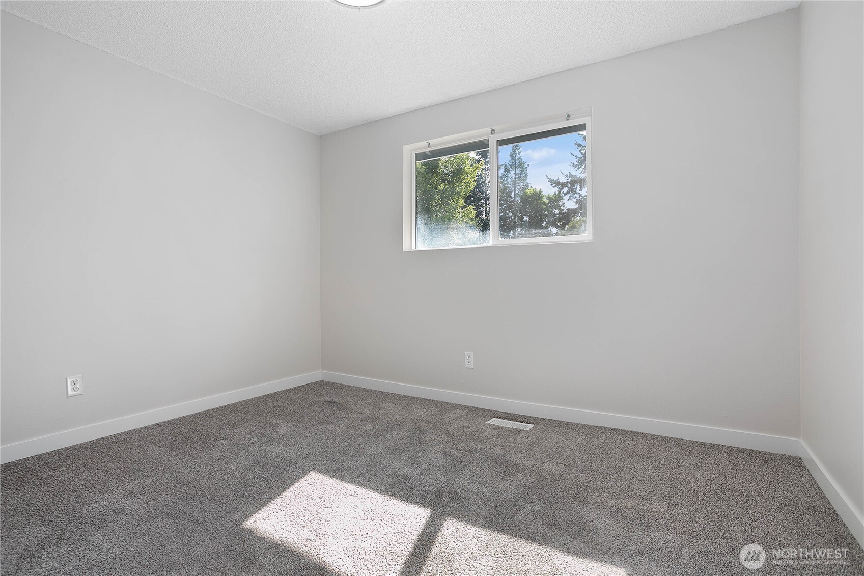 6830 Vail Drive Property Photo 16