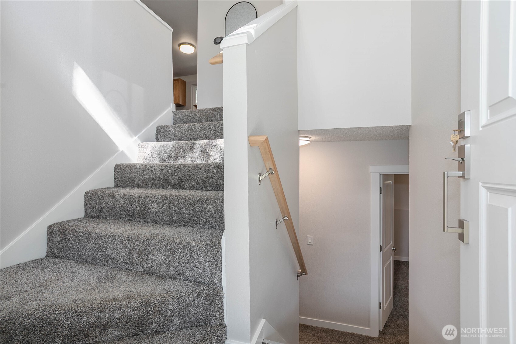 6830 Vail Drive Property Photo 18