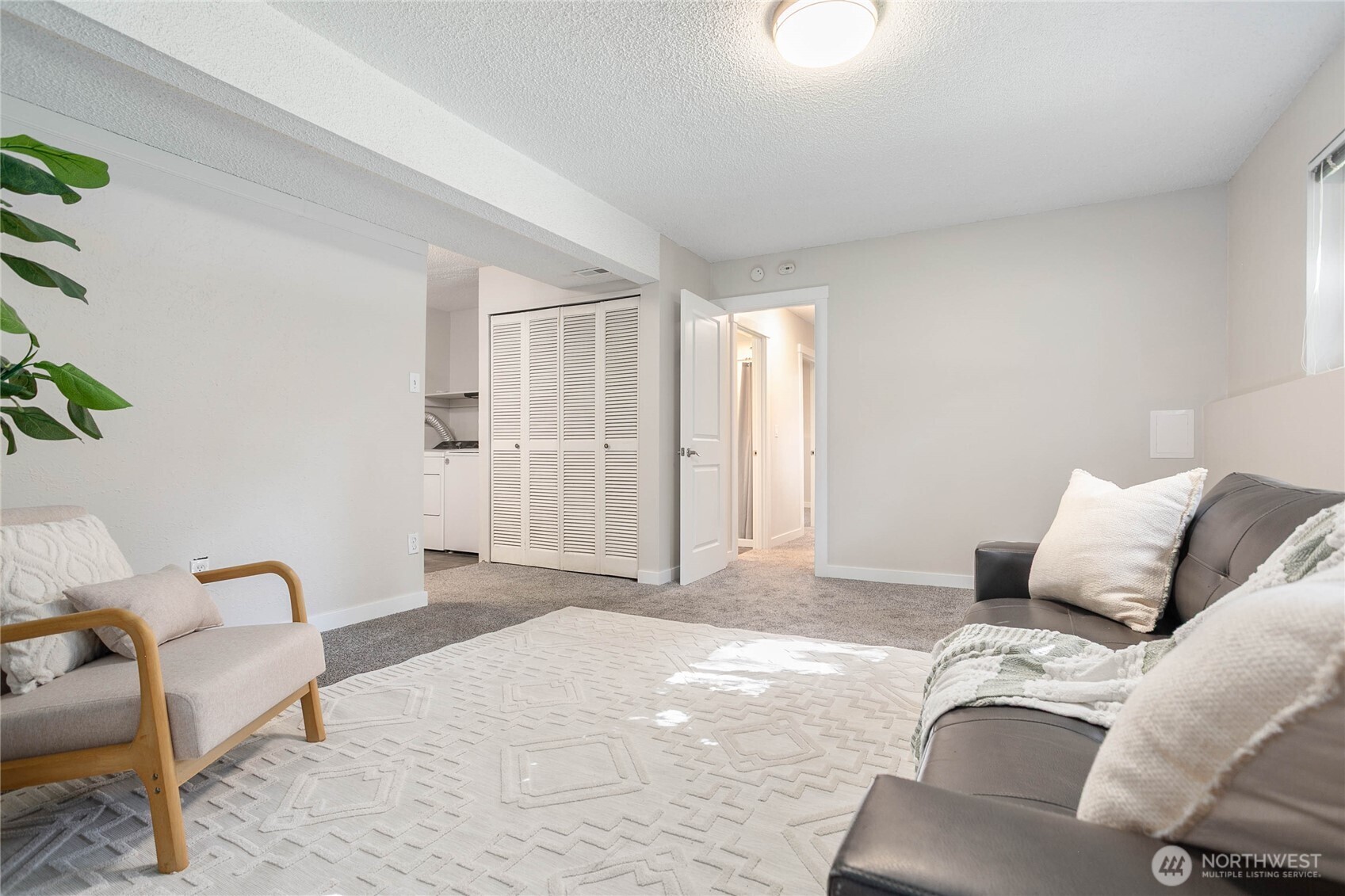 6830 Vail Drive Property Photo 20