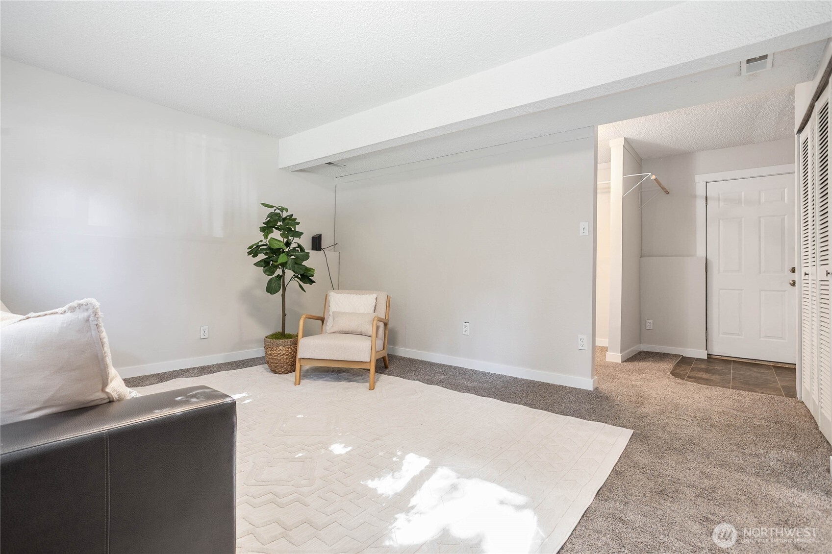 6830 Vail Drive Property Photo 21