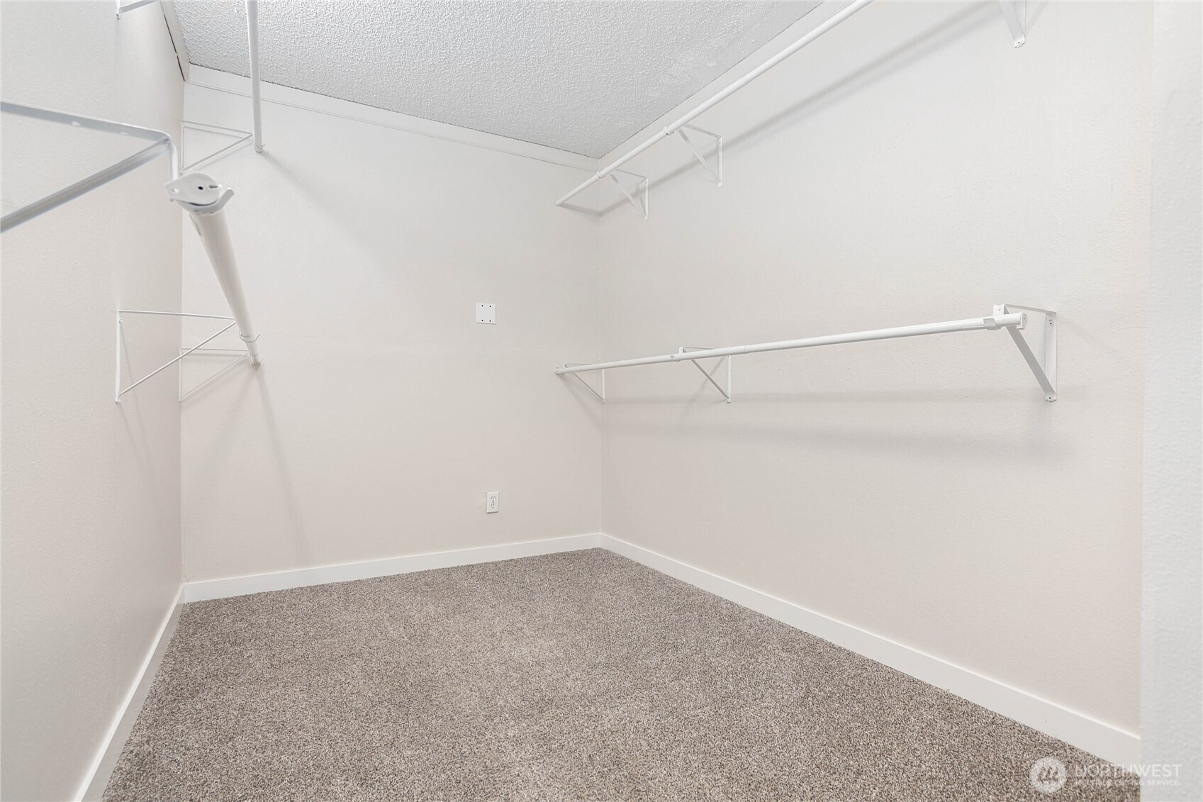 6830 Vail Drive Property Photo 22