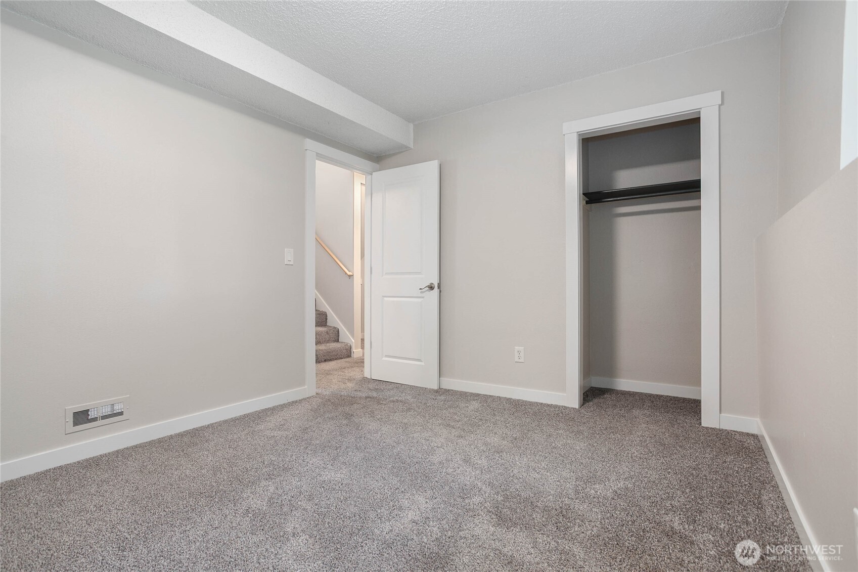 6830 Vail Drive Property Photo 25