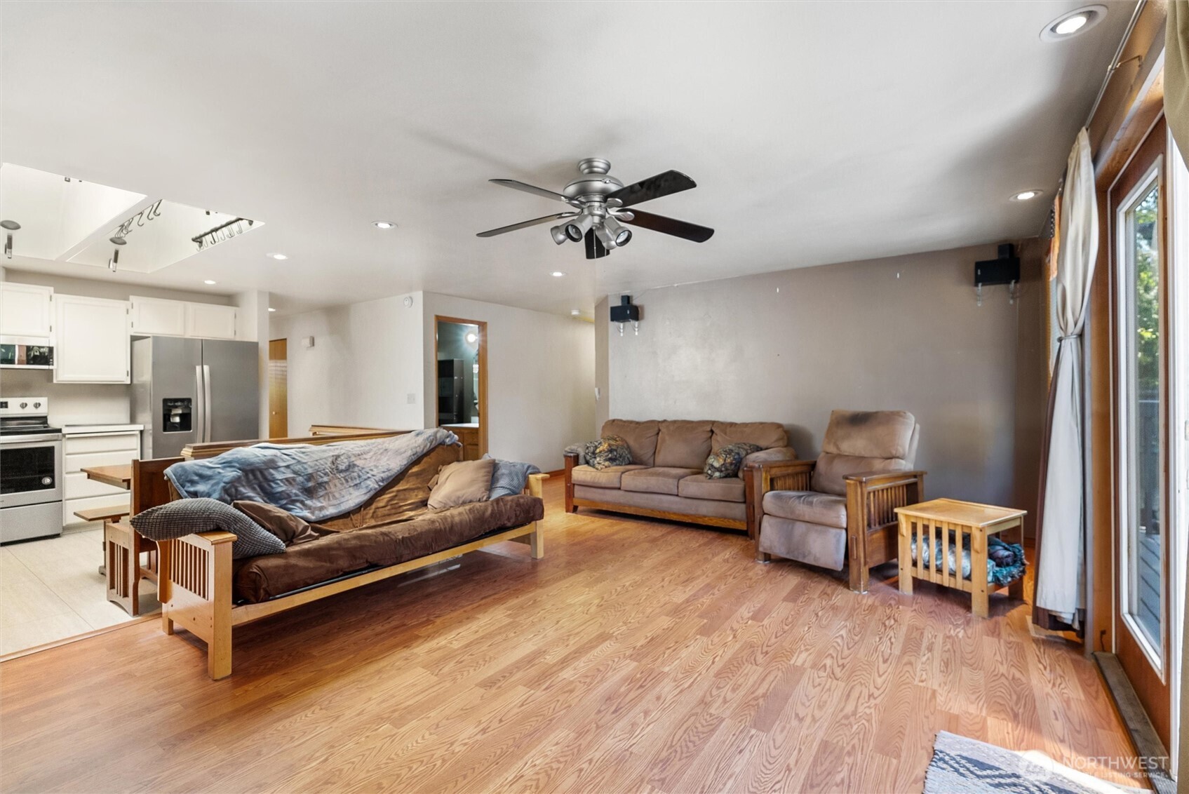 4630 143rd Place Property Photo 10