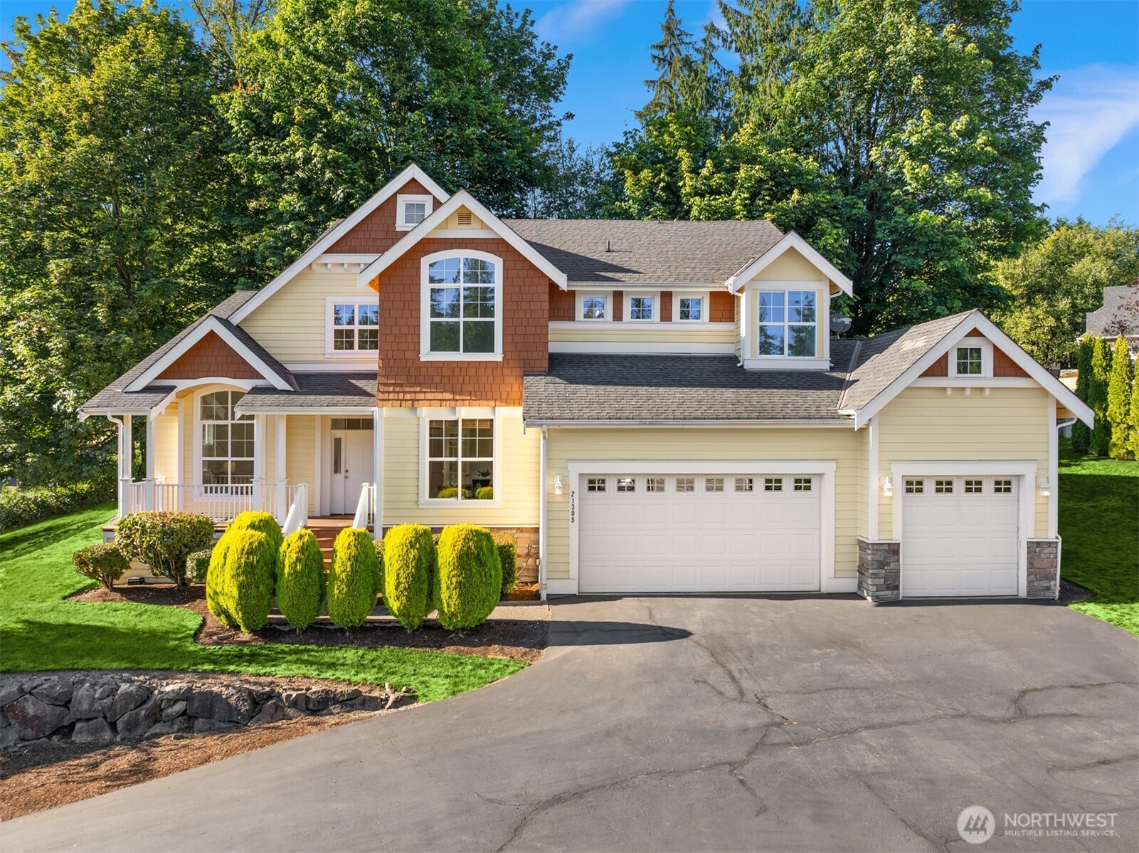 21305 82nd Place Property Photo 1