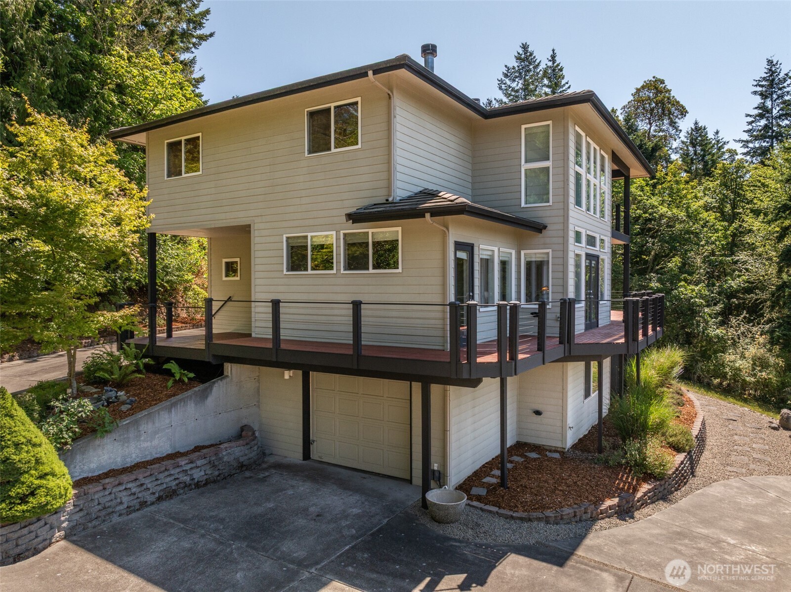 1185 Fox Hollow Road Property Photo 3