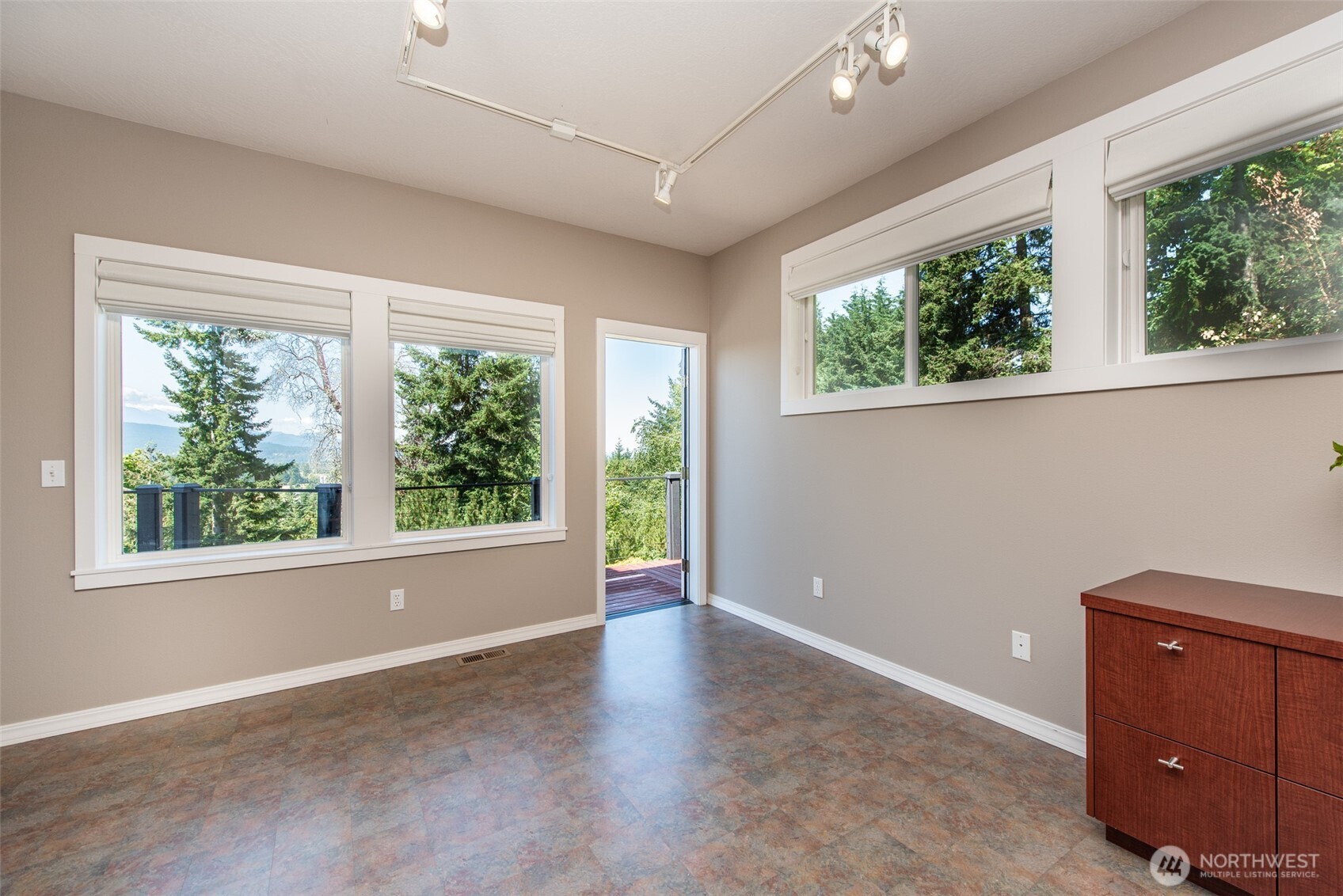 1185 Fox Hollow Road Property Photo 10