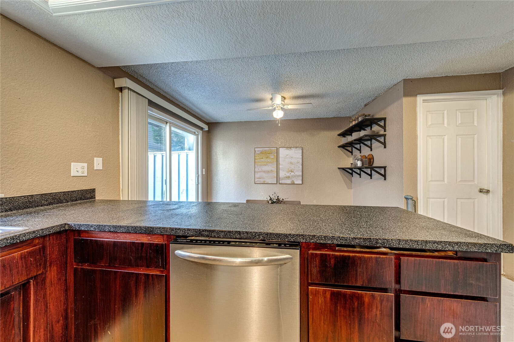 1515 W Casino Road E2 Property Photo 9