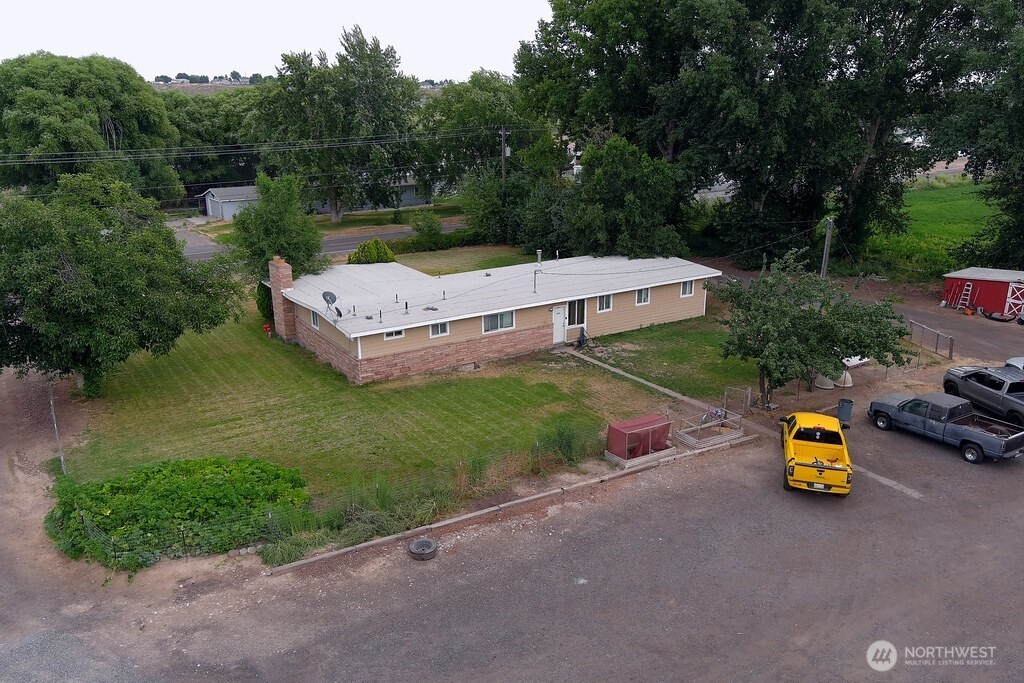 5788 Ne Road K Property Photo 3