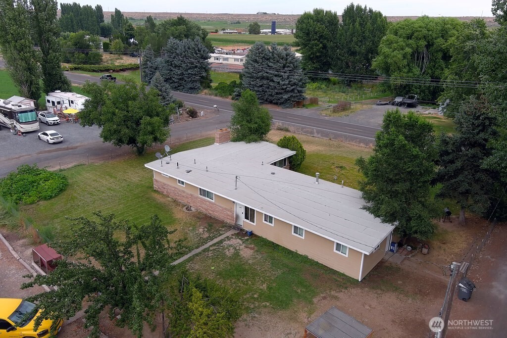 5788 Ne Road K Property Photo 6