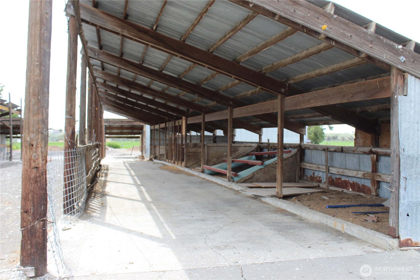 5788 Ne Road K Property Photo 13