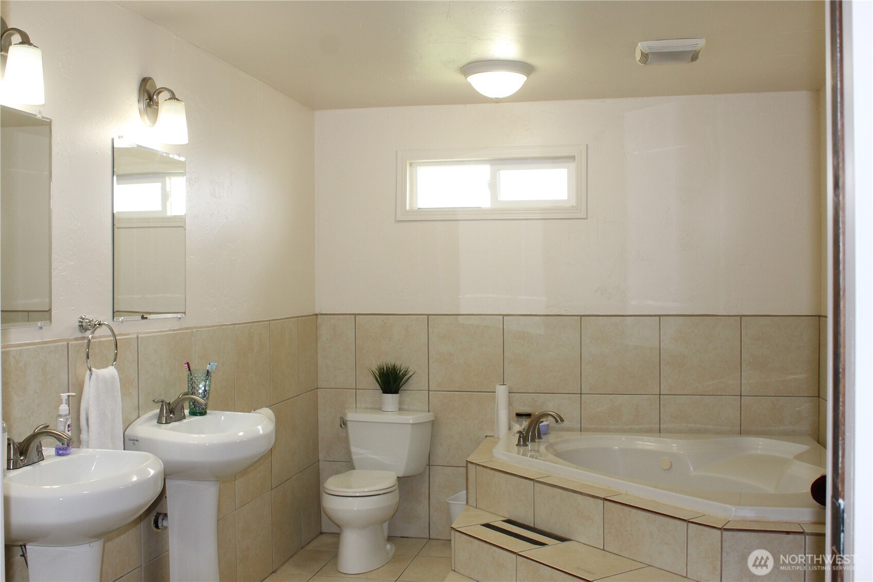 5788 Ne Road K Property Photo 39