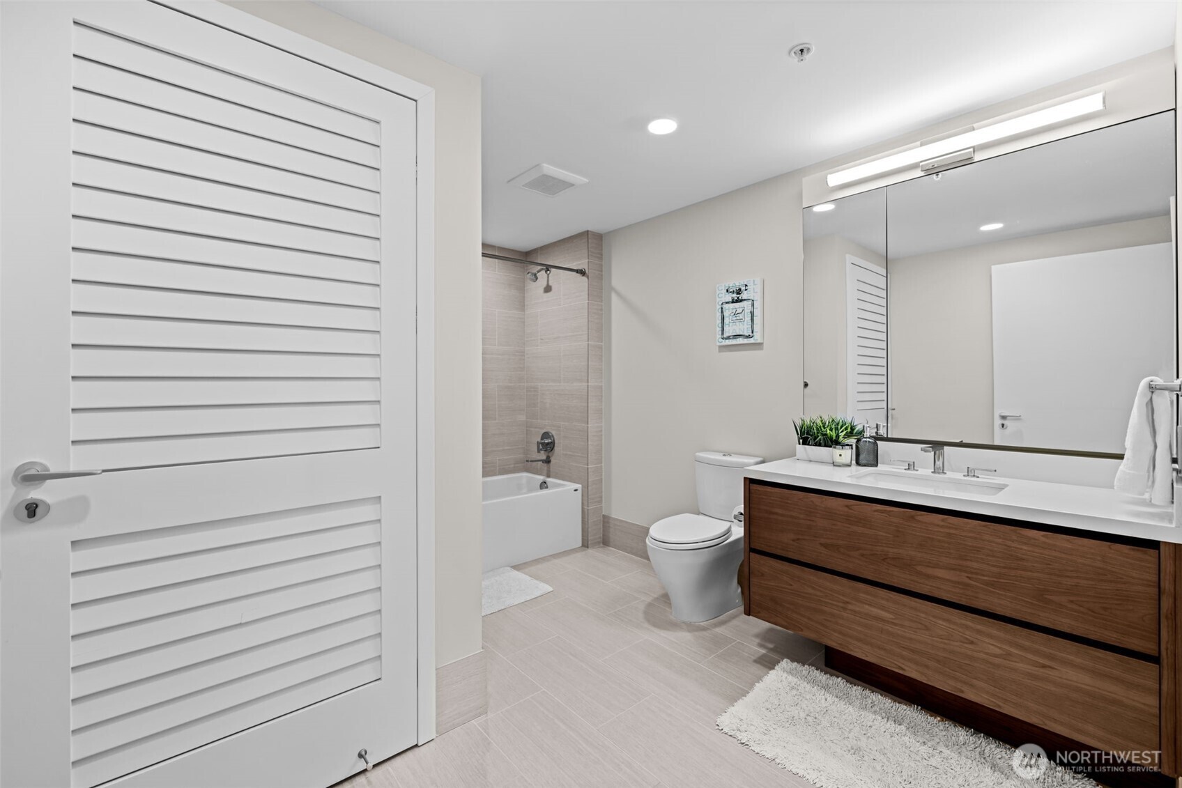 121 Stewart Street 2204 Property Photo 17