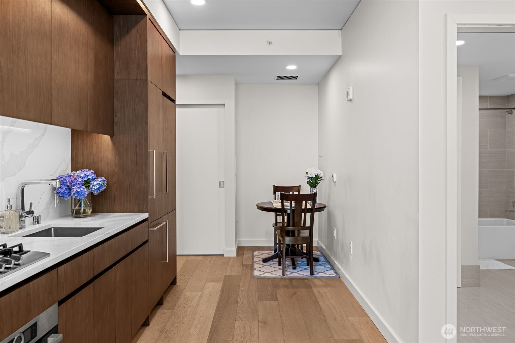 121 Stewart Street 2204 Property Photo 20