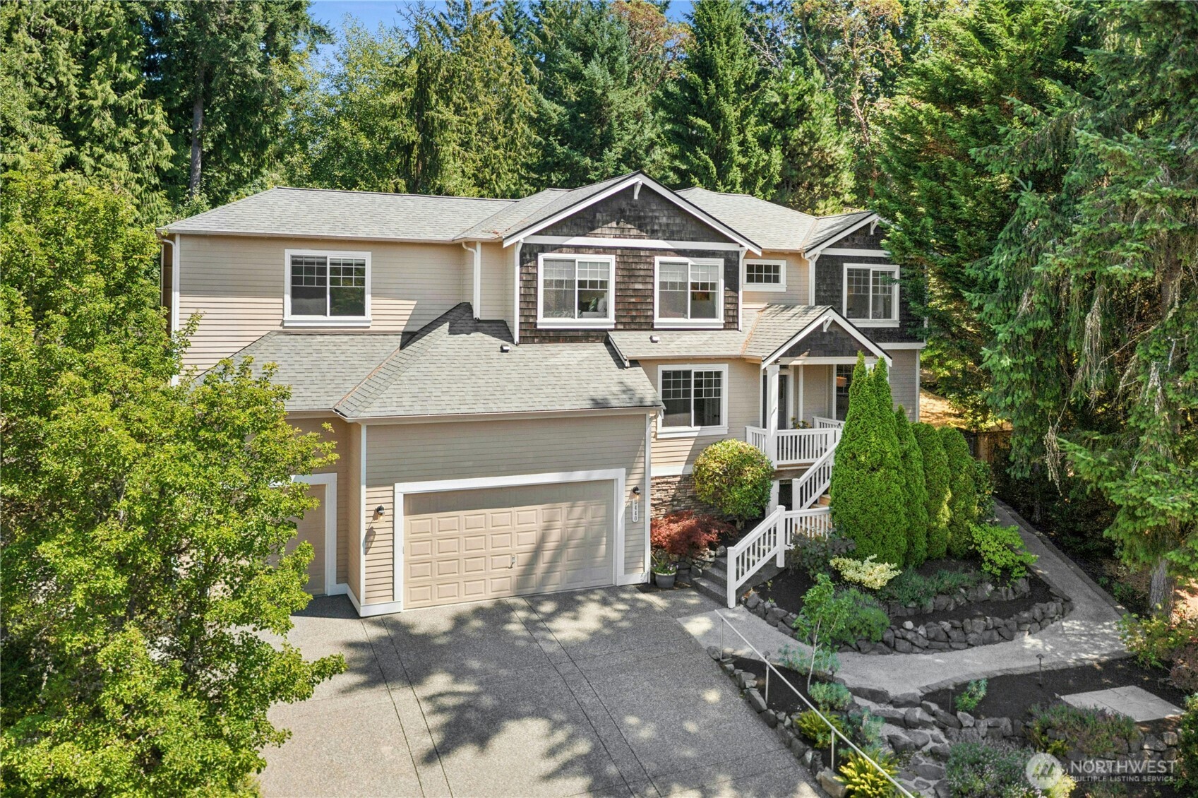 9440 Ne Blue Wave Court Property Photo 1