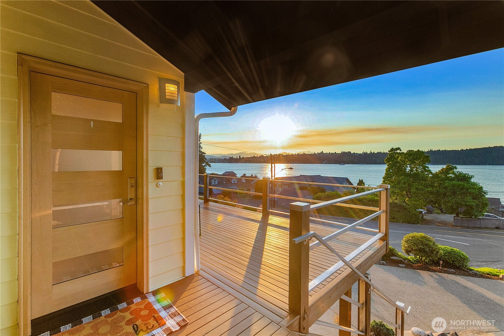 3643 Beach Drive Property Photo 6