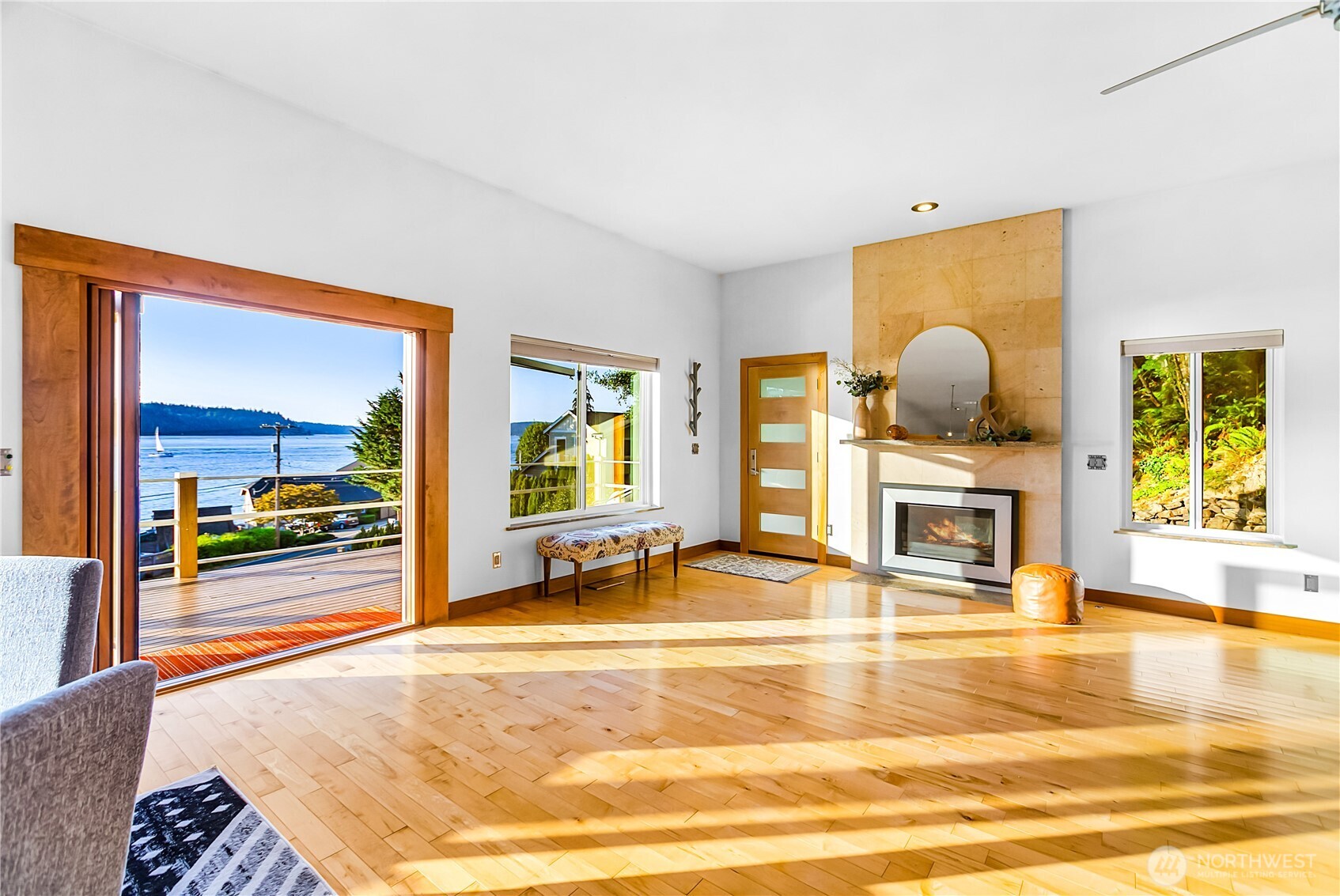 3643 Beach Drive Property Photo 7