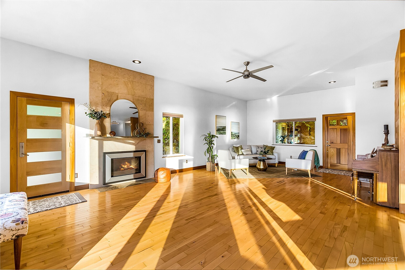 3643 Beach Drive Property Photo 8