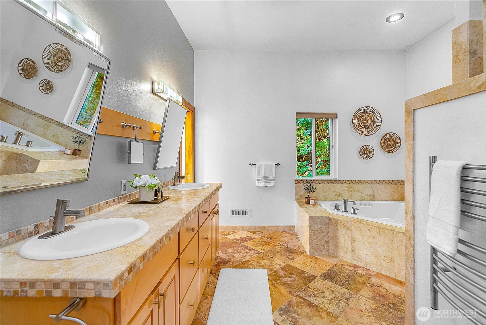 3643 Beach Drive Property Photo 24